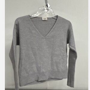 Wilfred Gray V-Neck Sweater
